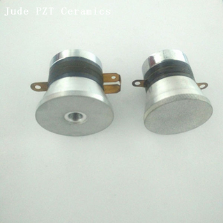 Transductor de limpieza ultrasónico para un limpiador ultrasónico