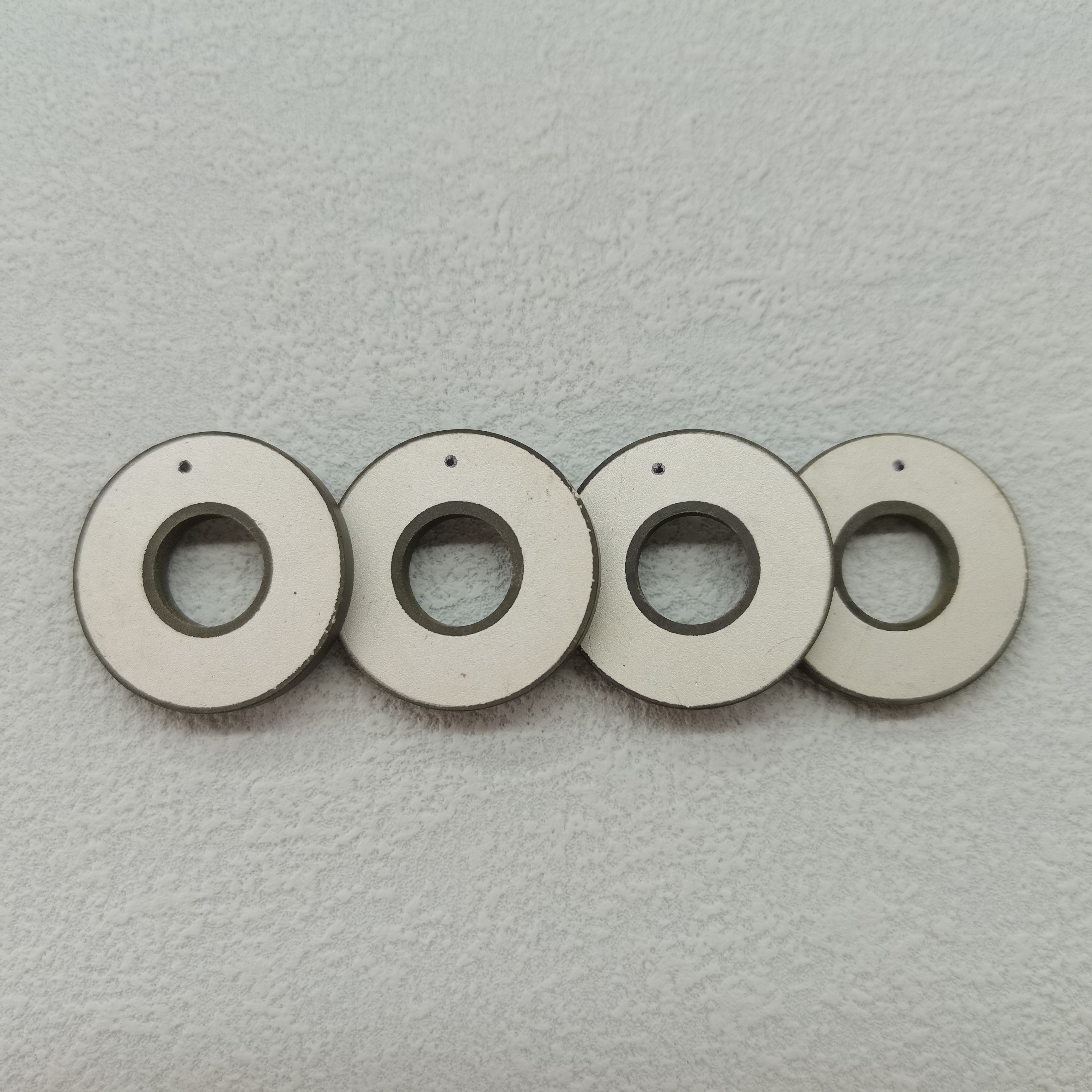Anillo PZT PZT5A Material Piezoeléctrico Elementos de anillo de cerámica Fábrica china